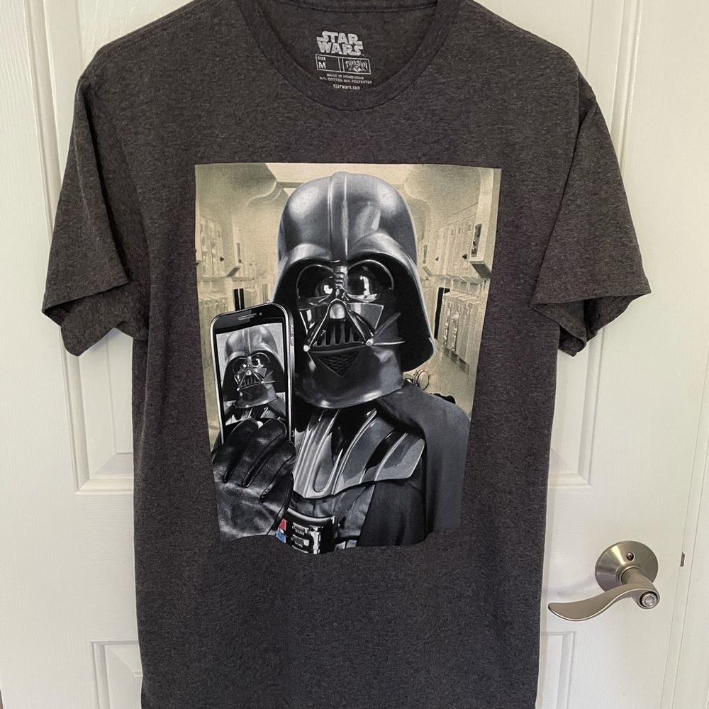 Star Wars T-shirt. Sz. M Cotton/Poly